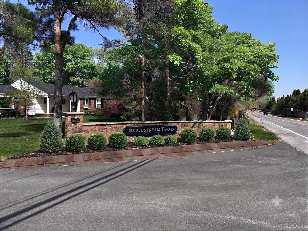 Woodstream Farms front entrance monument and landscaping